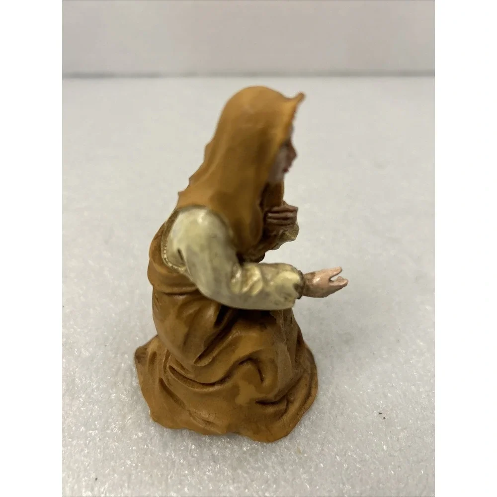 Willitts Designs Mary Nativity Christmas Replacement Figurine 1987
